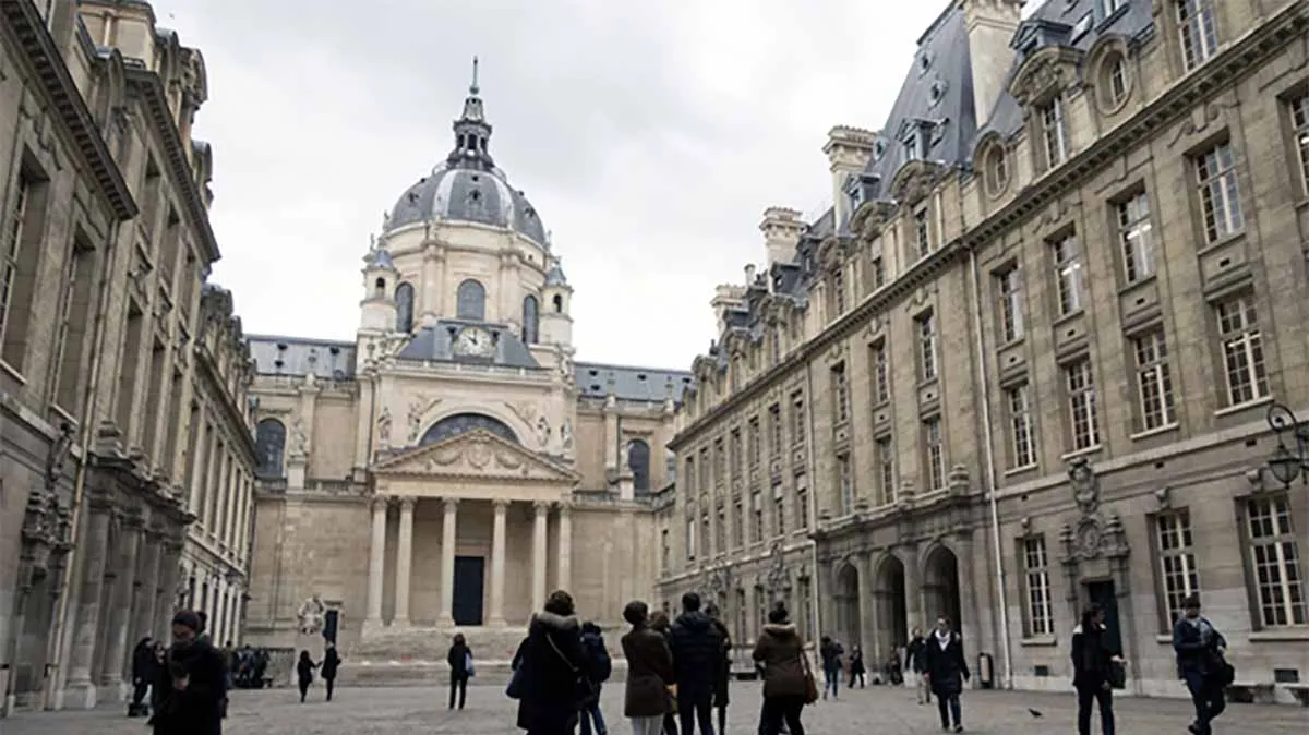 مهاجرت به فرانسه با رشته حقوق